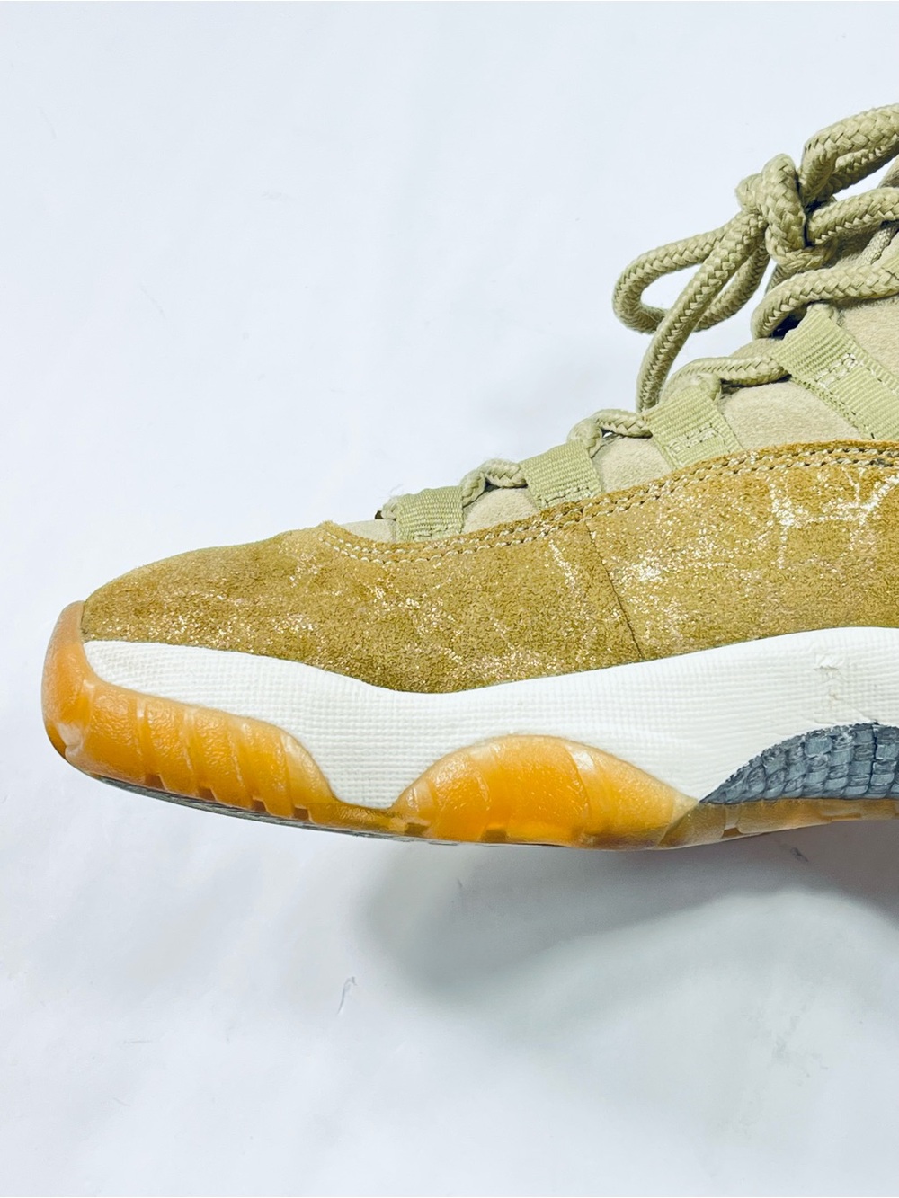 Nike Air Jordan 11 Retro AR0715-200 Olive Gold Tan LUX Women’s 8.5Sneakers AJ13 - Picture 8 of 15